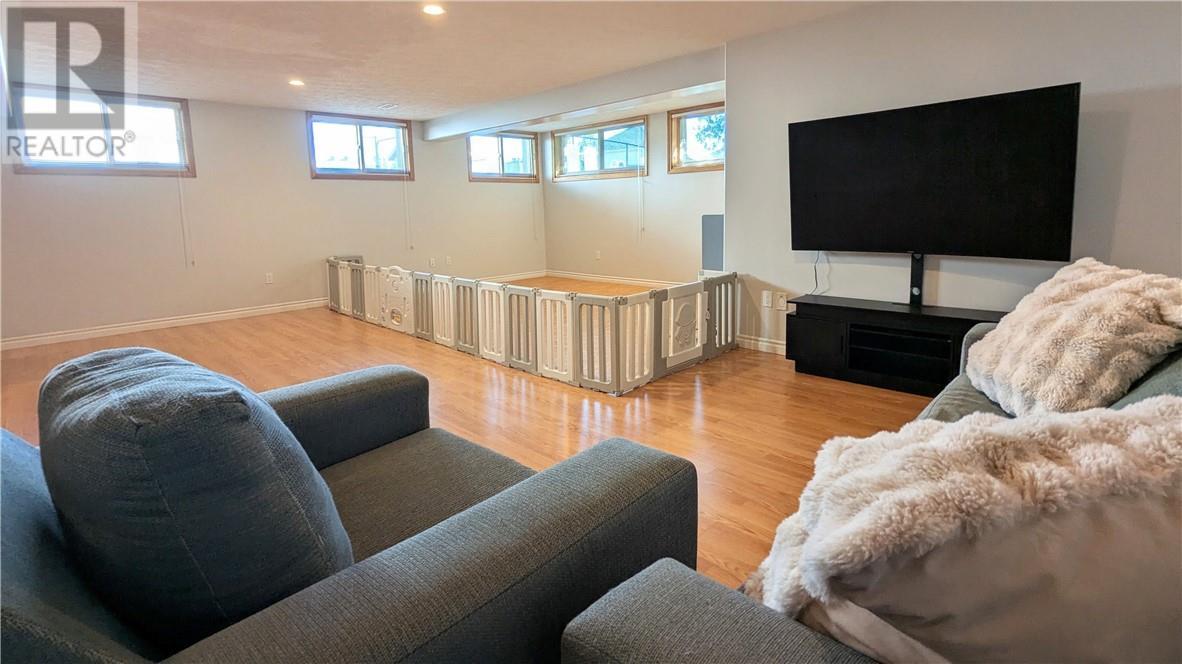 4022 Classic Parkway, Hanmer, ON
