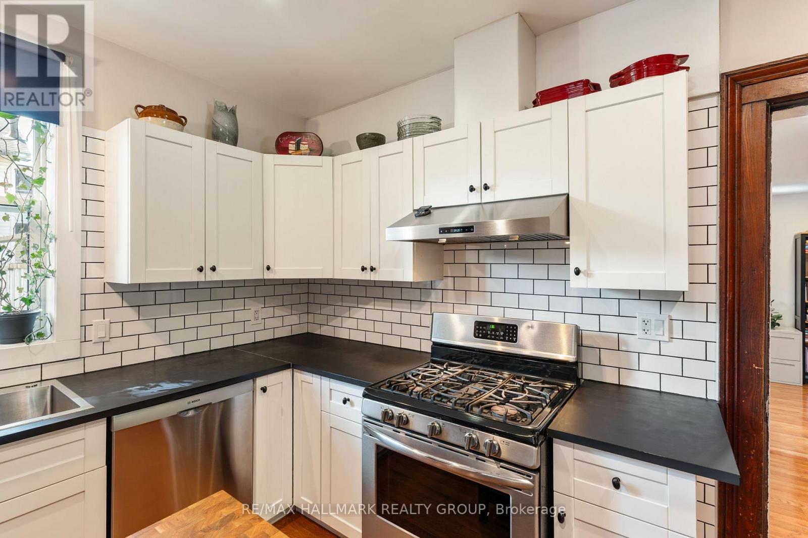 404 Henry Street W, Prescott, ON