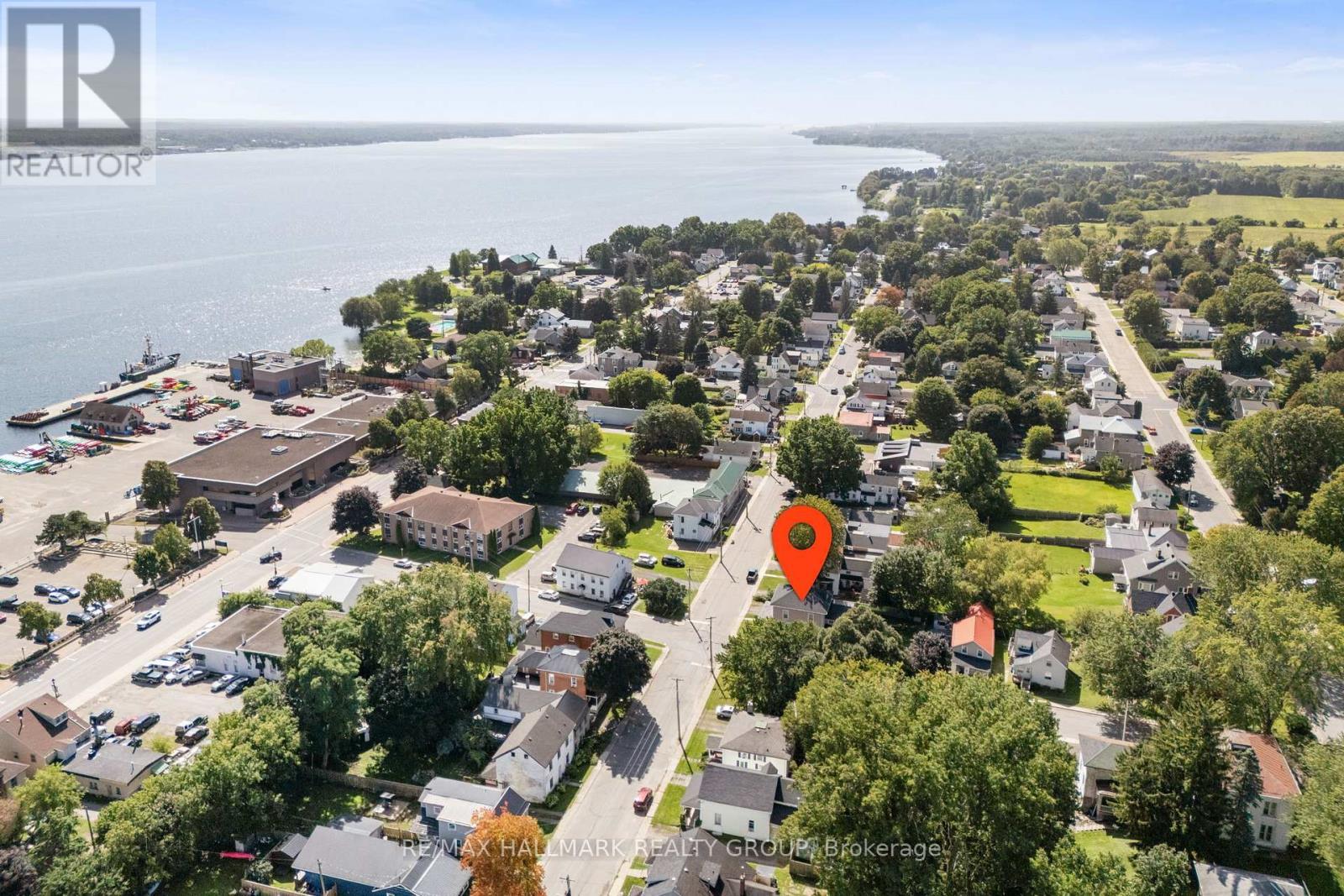 404 Henry Street W, Prescott, ON