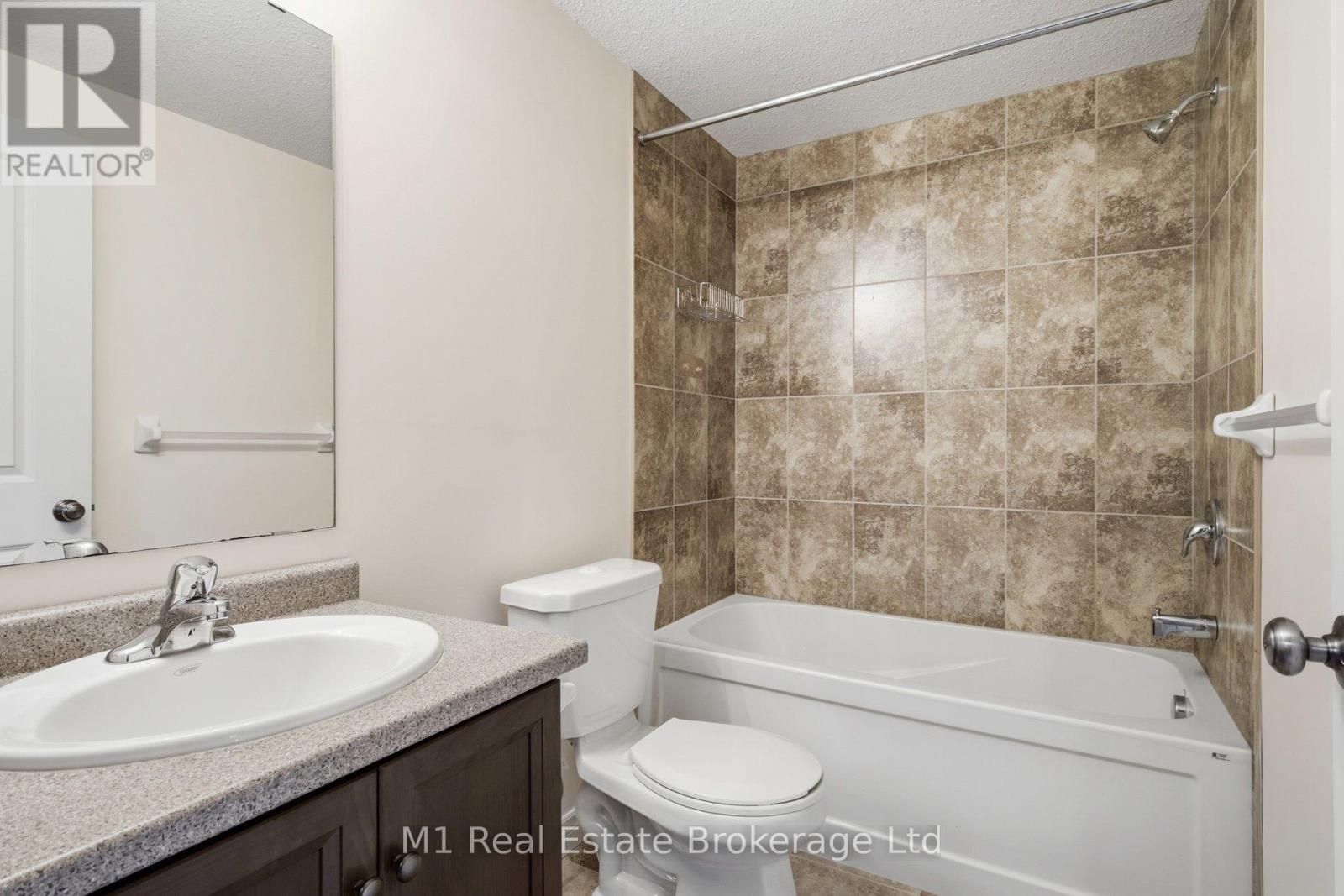 Basement bathroom - 9 Marshall Drive, Guelph (Grange Road), ON