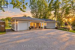 204 THE QUEENSWAY S Georgina, ON L4P 2A6