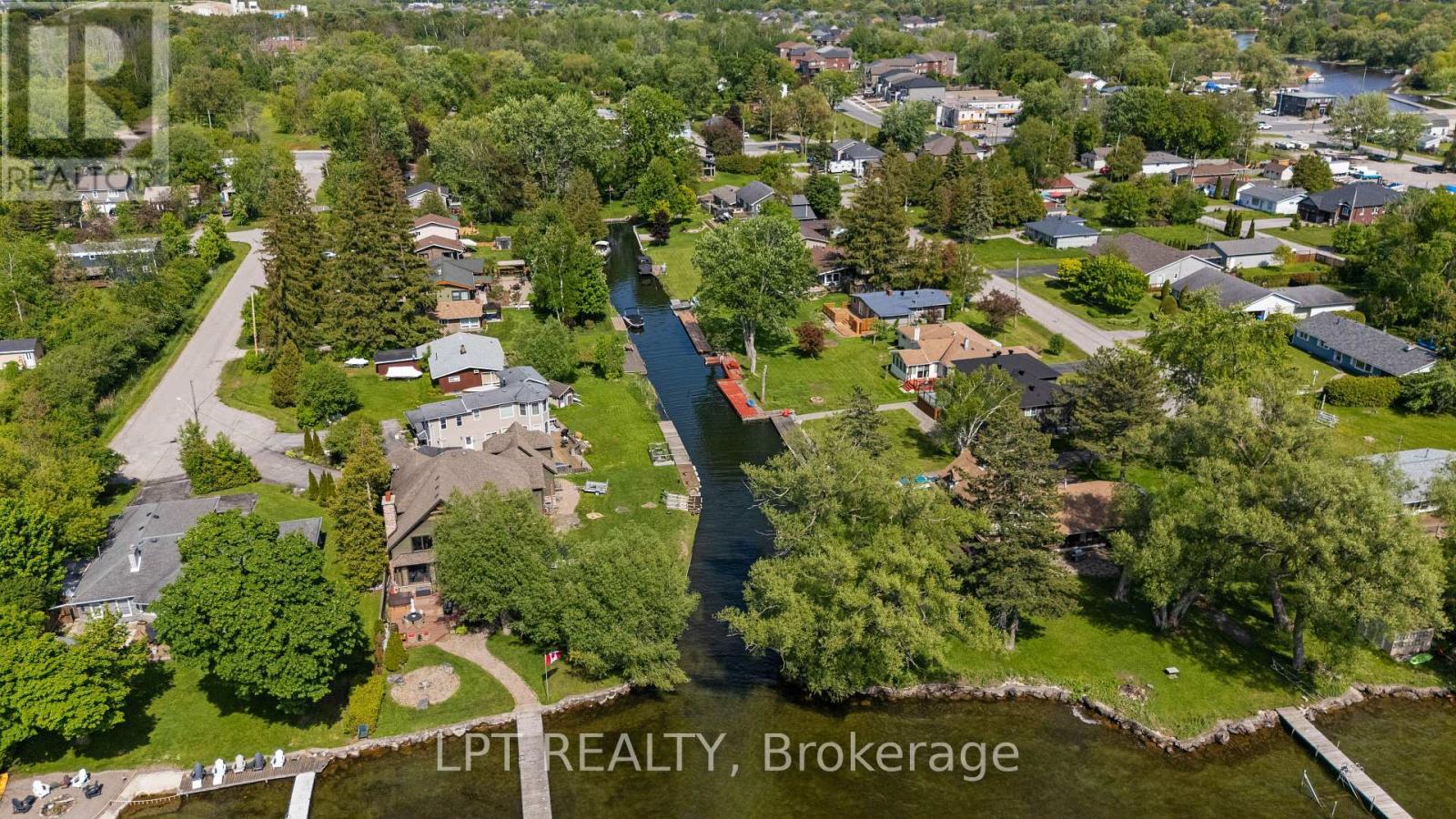 204 The Queensway S, Georgina, ON