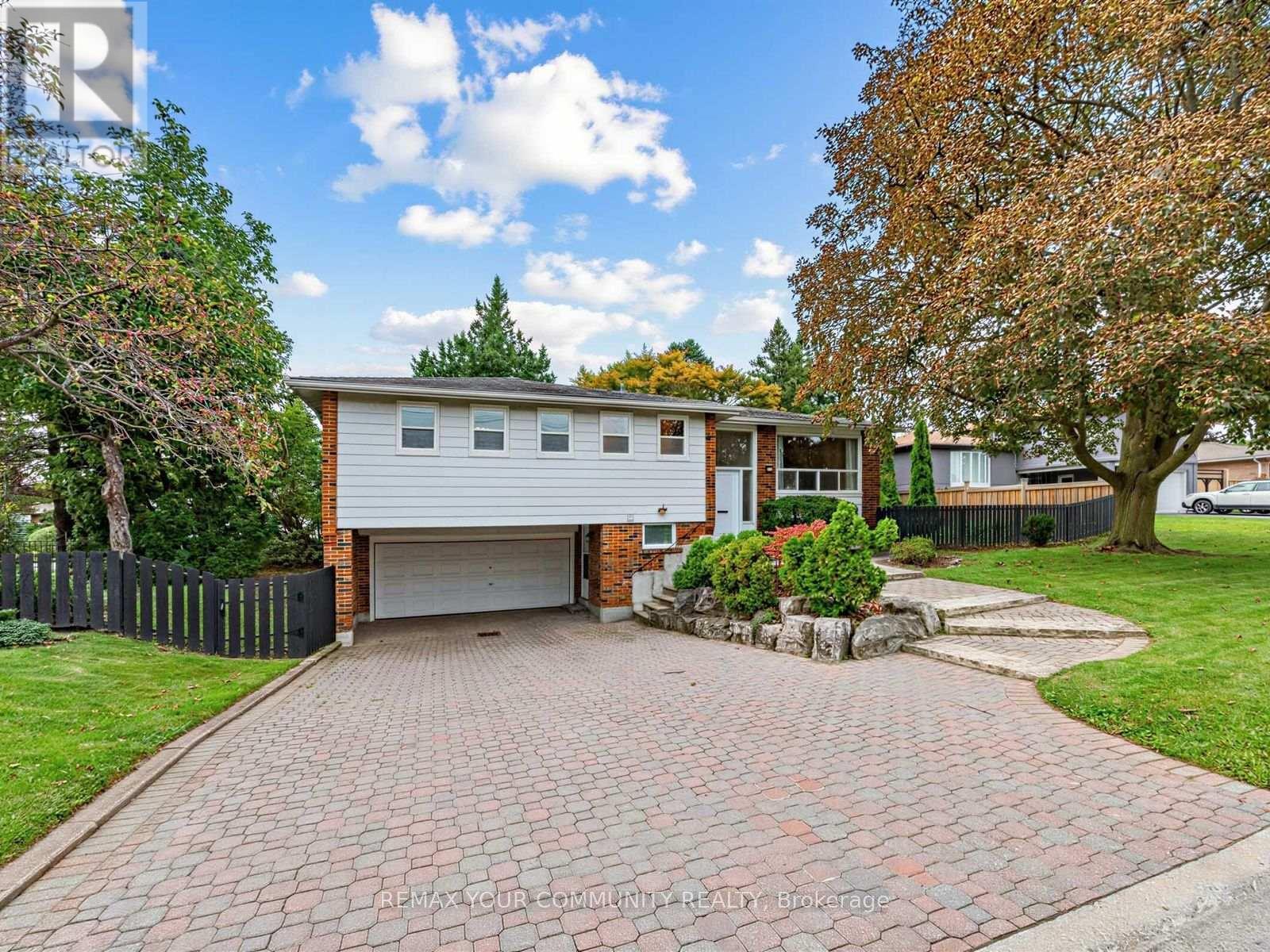 182 Bay Thorn Drive, Markham, ON