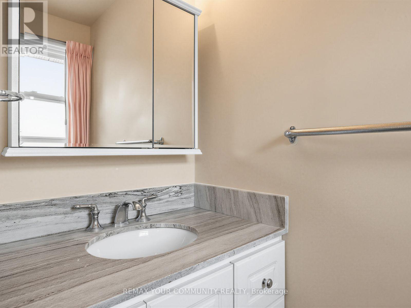 182 Bay Thorn Drive, Markham, ON