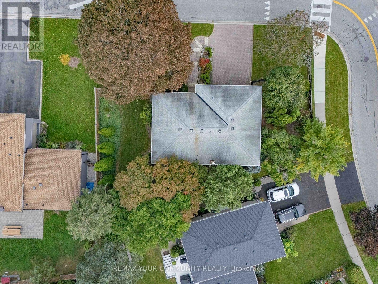 182 Bay Thorn Drive, Markham, ON