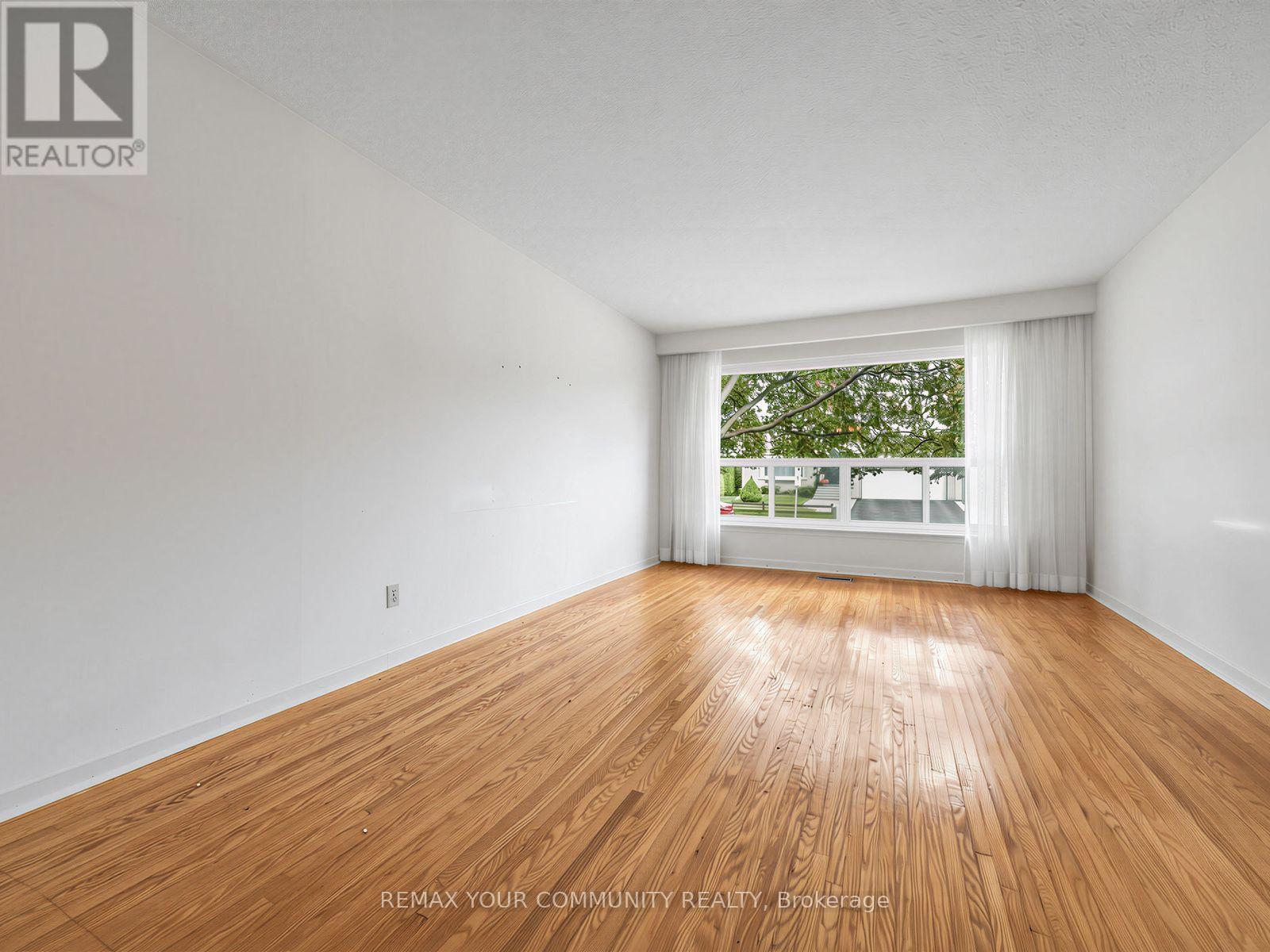 182 Bay Thorn Drive, Markham, ON