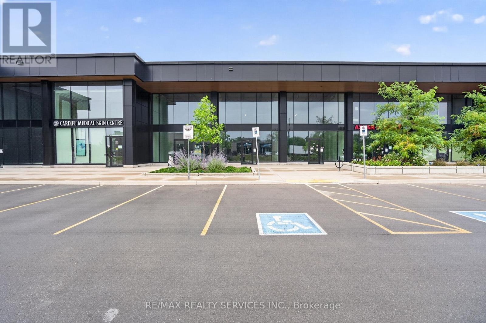 39 - 530 Speers Road, Oakville, ON