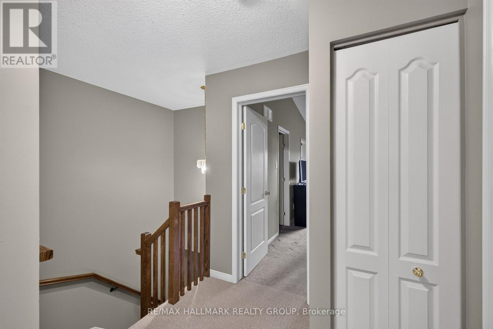 103 Tall Oak Private, Ottawa, ON