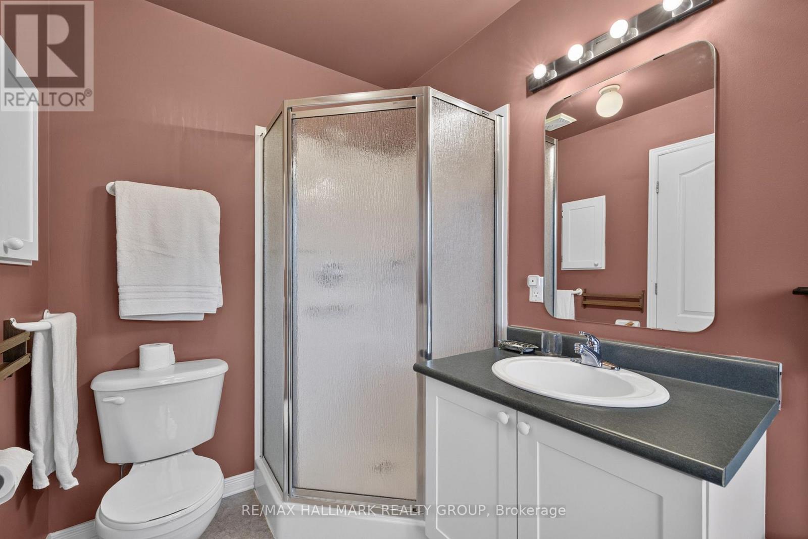 103 Tall Oak Private, Ottawa, ON