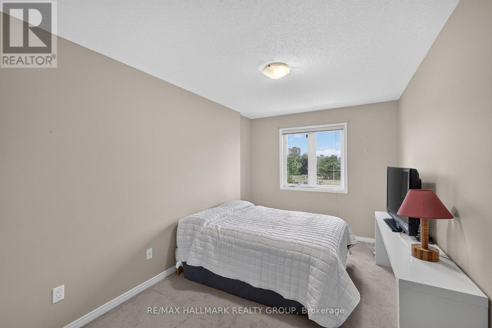 103 Tall Oak Private, Ottawa, ON