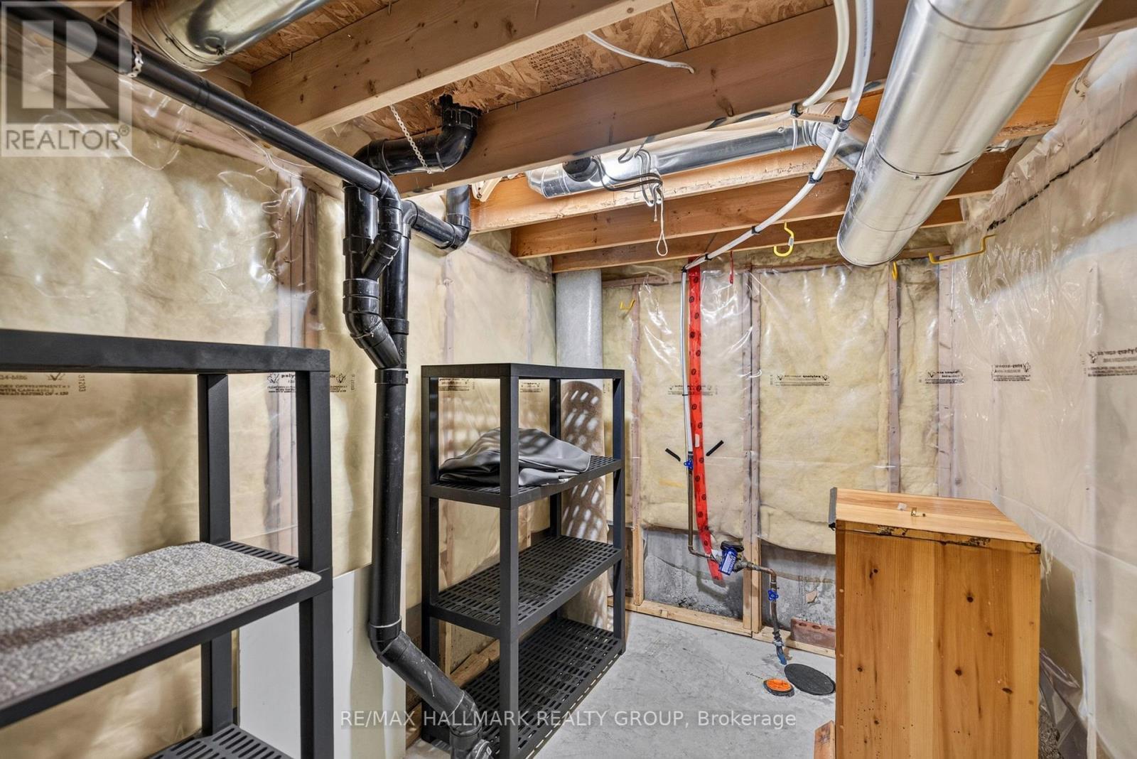 103 Tall Oak Private, Ottawa, ON