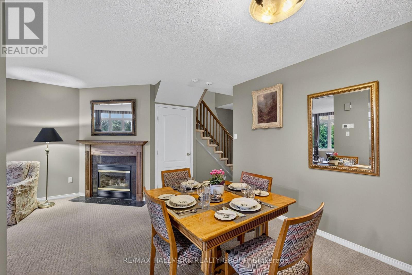 103 Tall Oak Private, Ottawa, ON