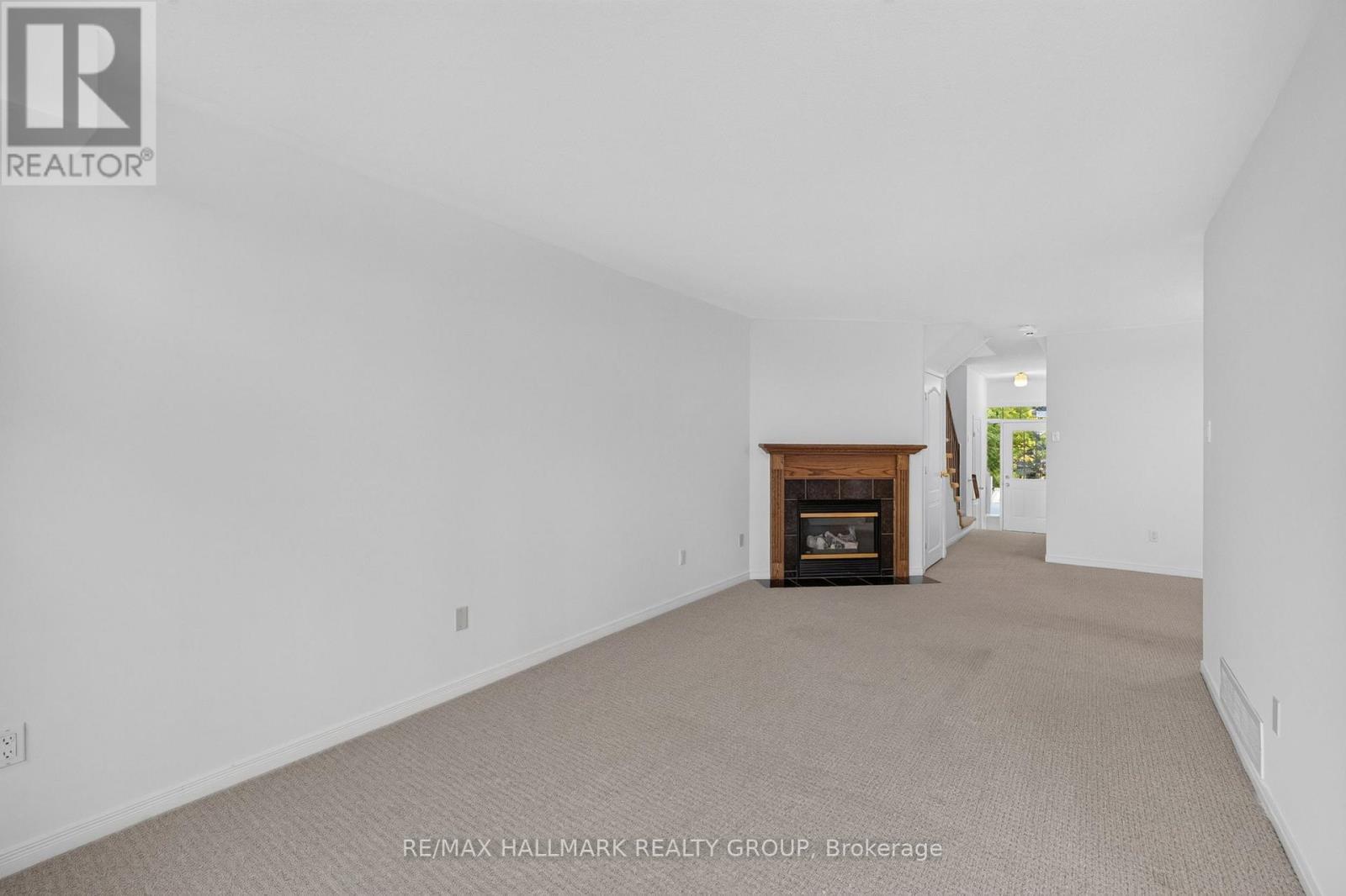 103 Tall Oak Private, Ottawa, ON