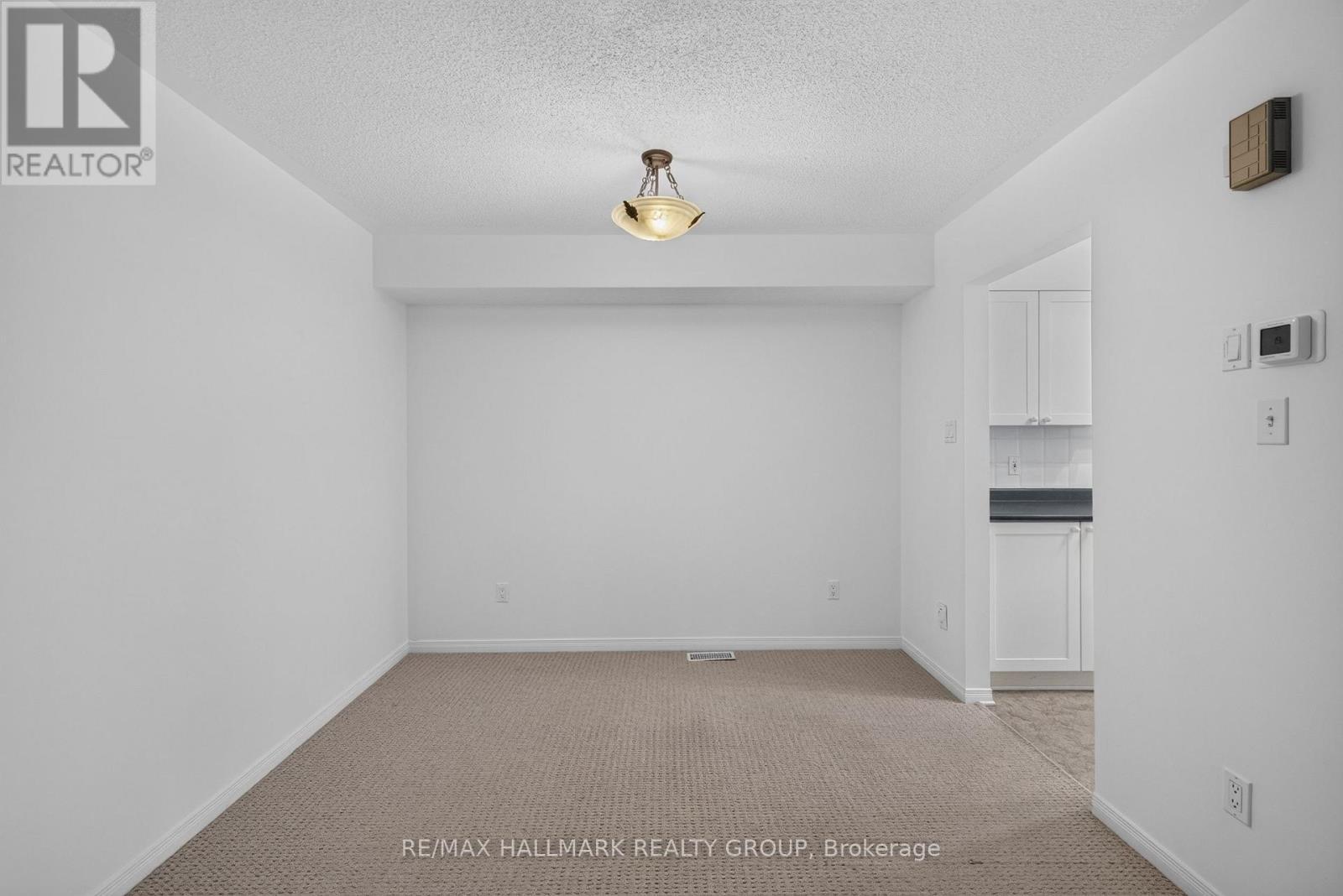 103 Tall Oak Private, Ottawa, ON