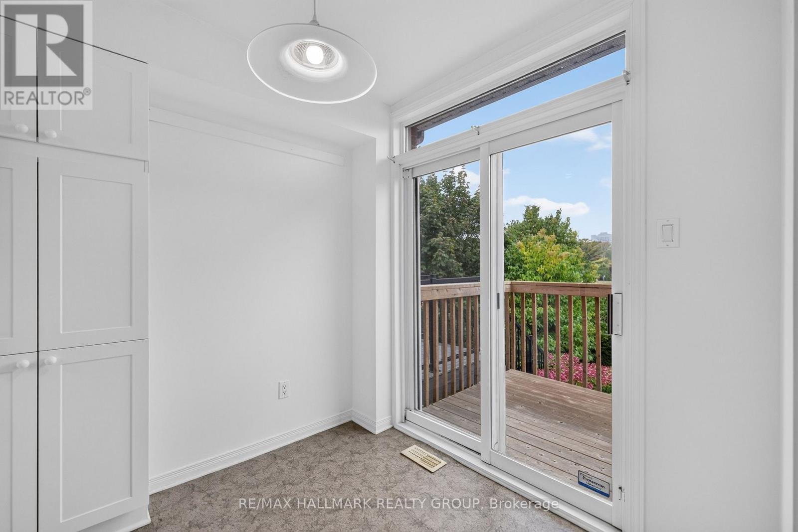 103 Tall Oak Private, Ottawa, ON