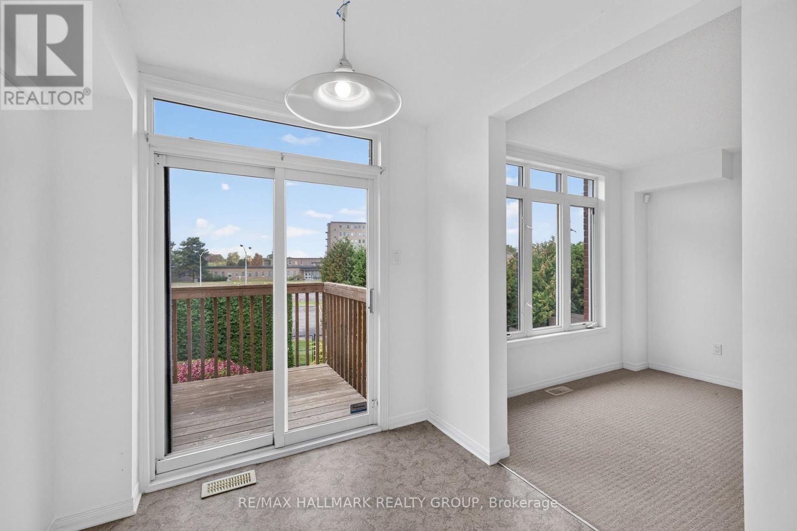 103 Tall Oak Private, Ottawa, ON