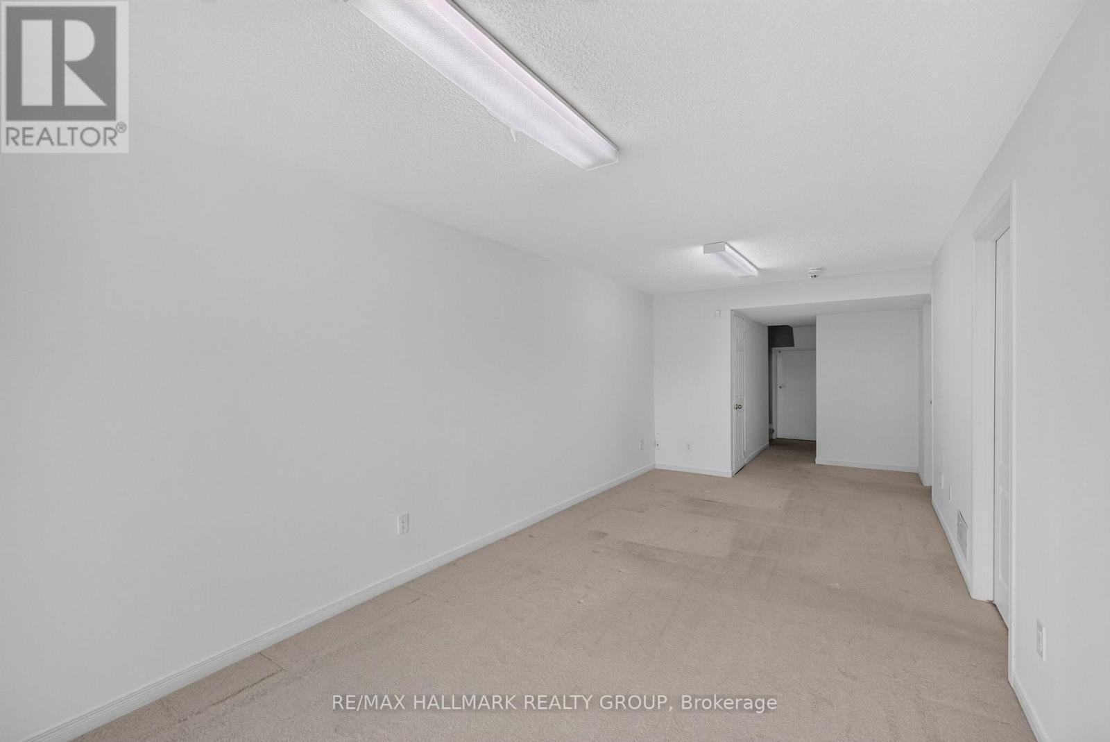 103 Tall Oak Private, Ottawa, ON