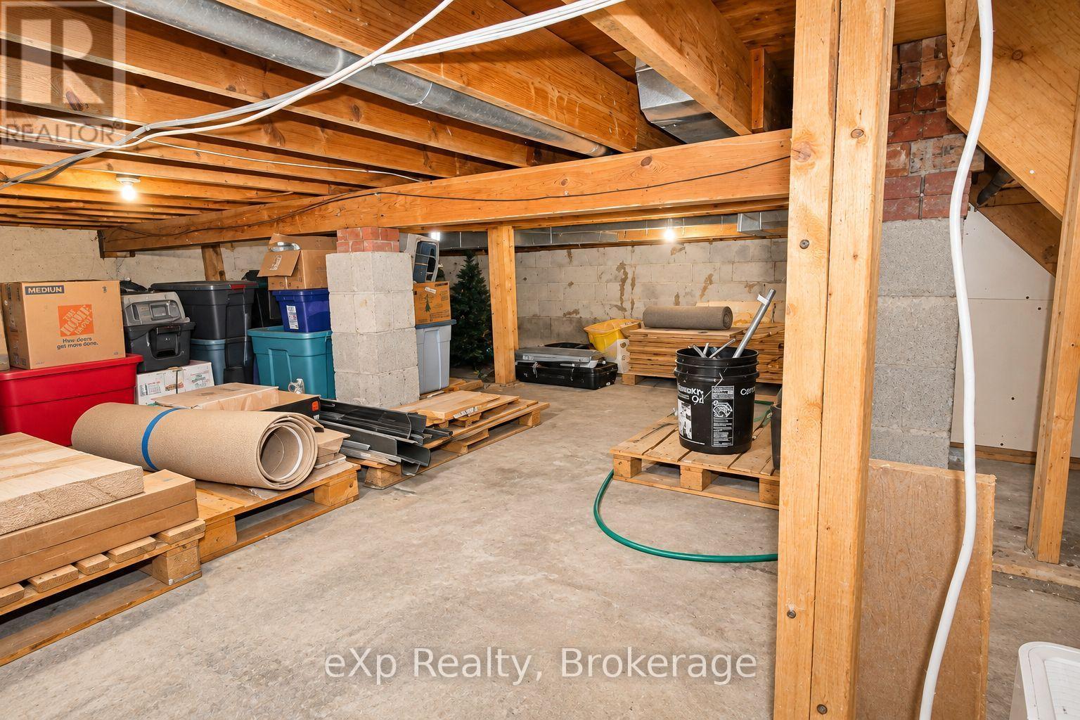 Crawl Space - 111690 Grey Road 14, Southgate, ON