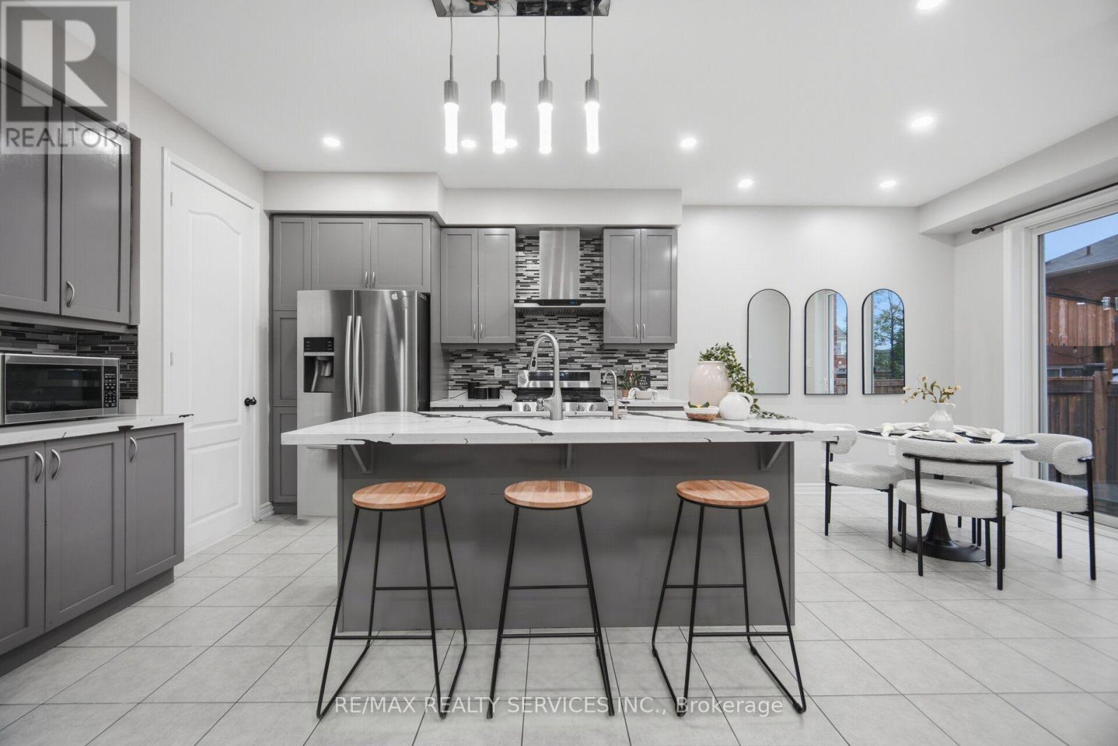 3 Fenchurch Drive, Brampton, ON