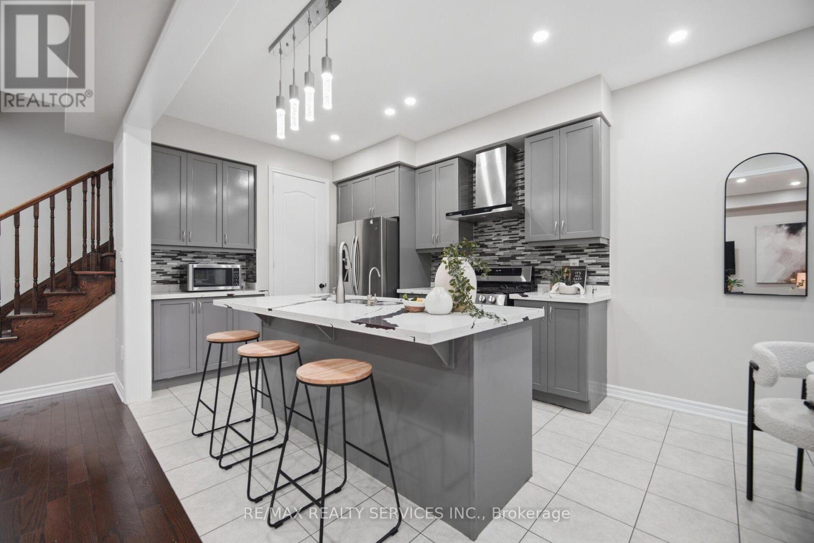 3 Fenchurch Drive, Brampton, ON