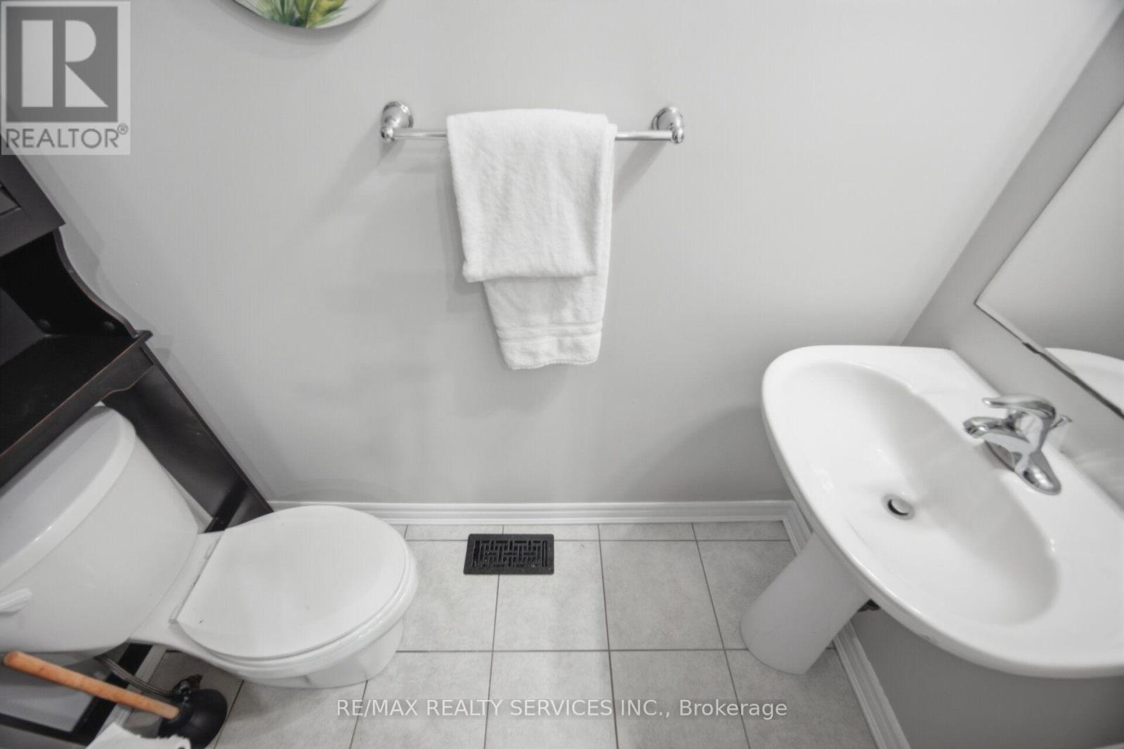 3 Fenchurch Drive, Brampton, ON