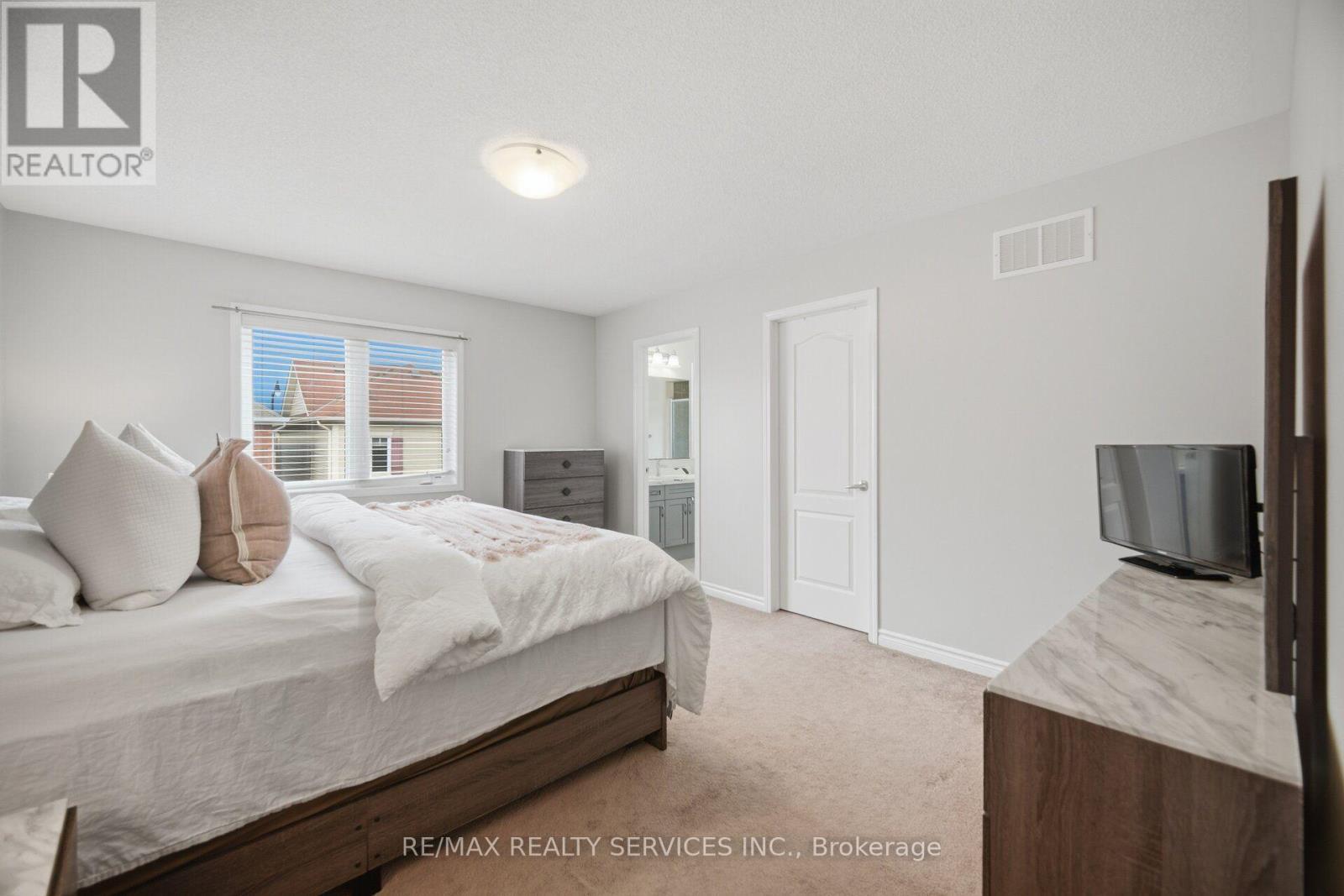 3 Fenchurch Drive, Brampton, ON