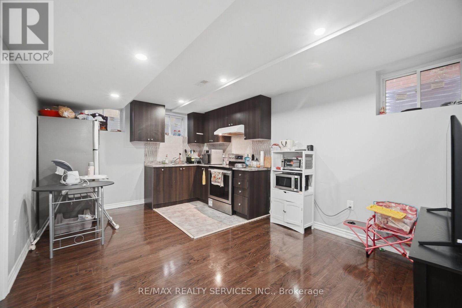 3 Fenchurch Drive, Brampton, ON