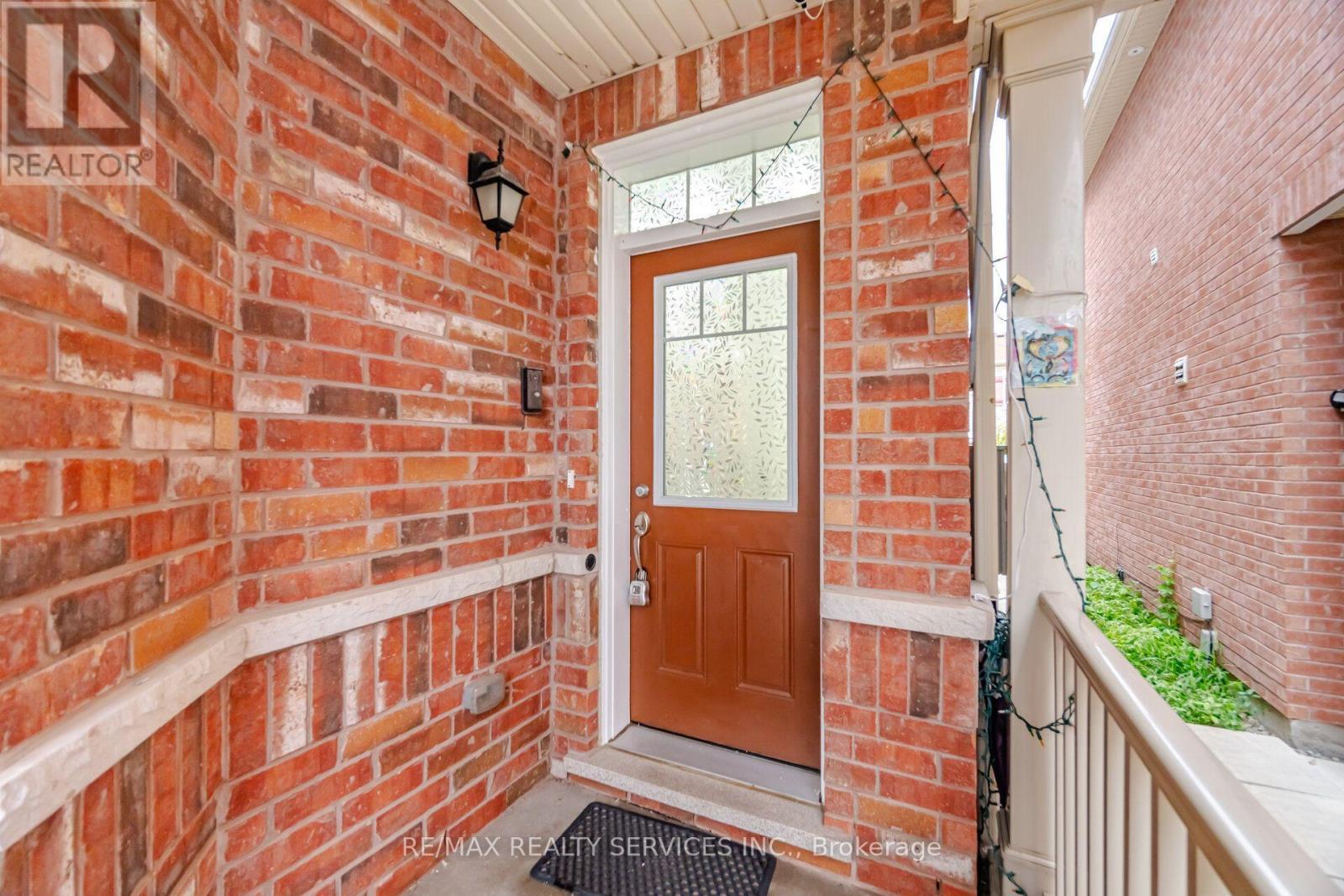 3 Fenchurch Drive, Brampton, ON