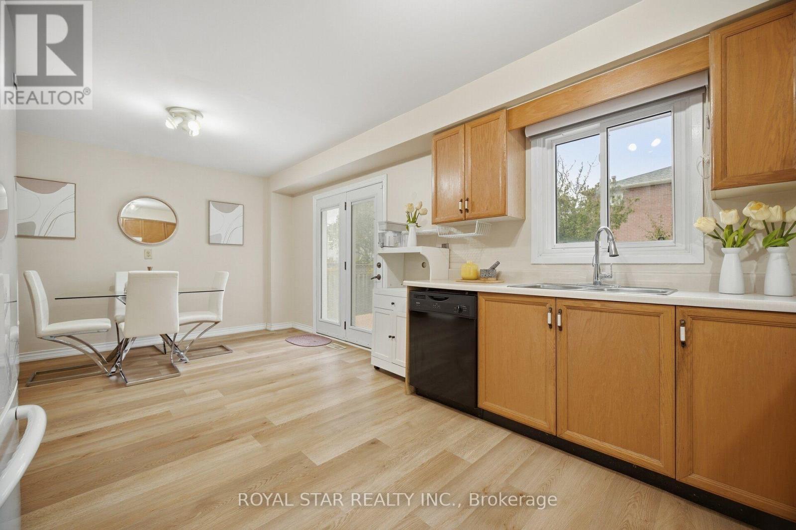 39 Ebby Avenue E, Brampton, ON