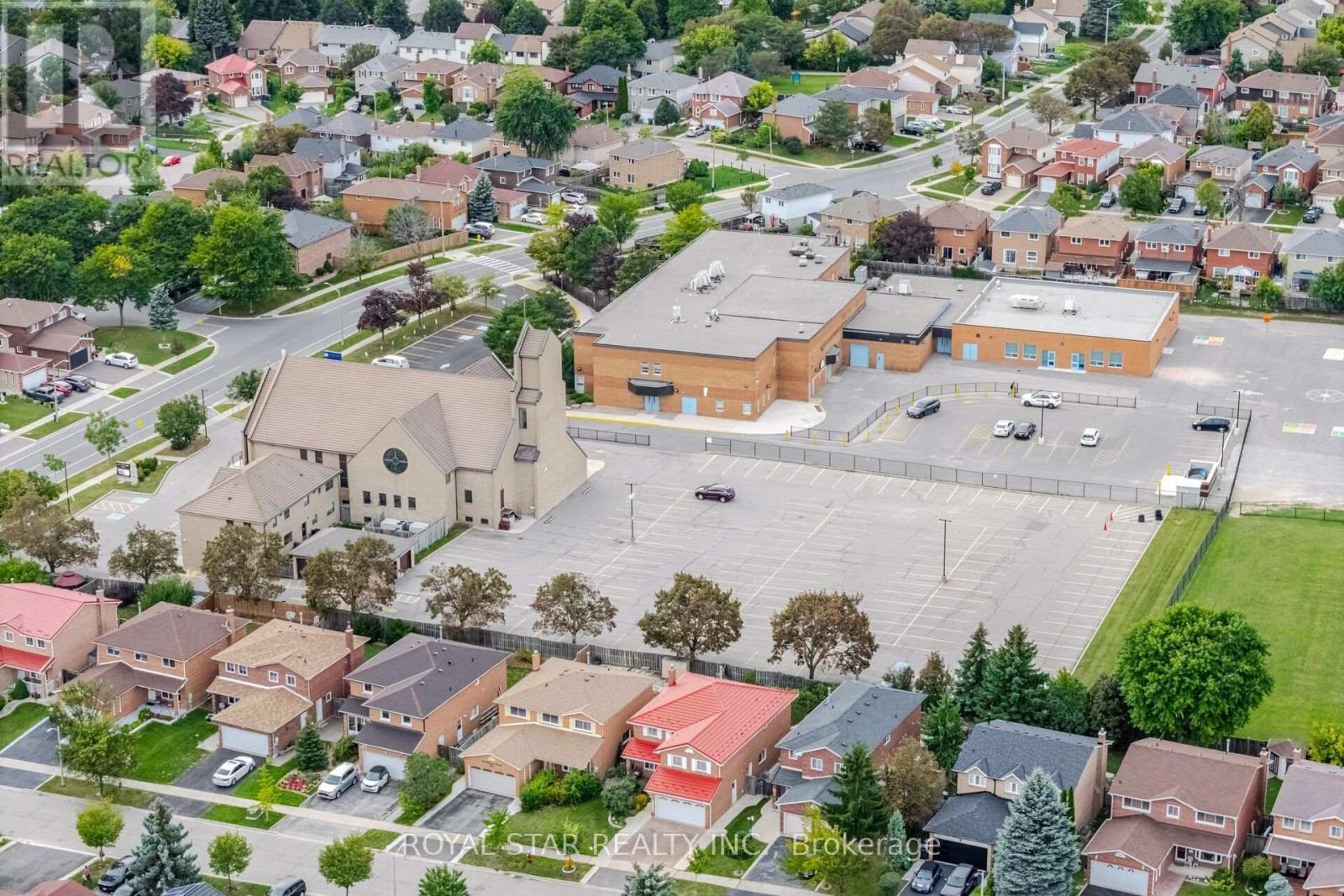 39 Ebby Avenue E, Brampton, ON
