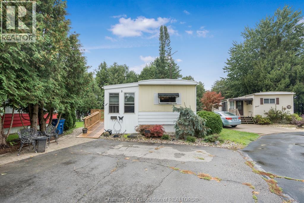 22220 Charing Cross Road, Chatham, ON