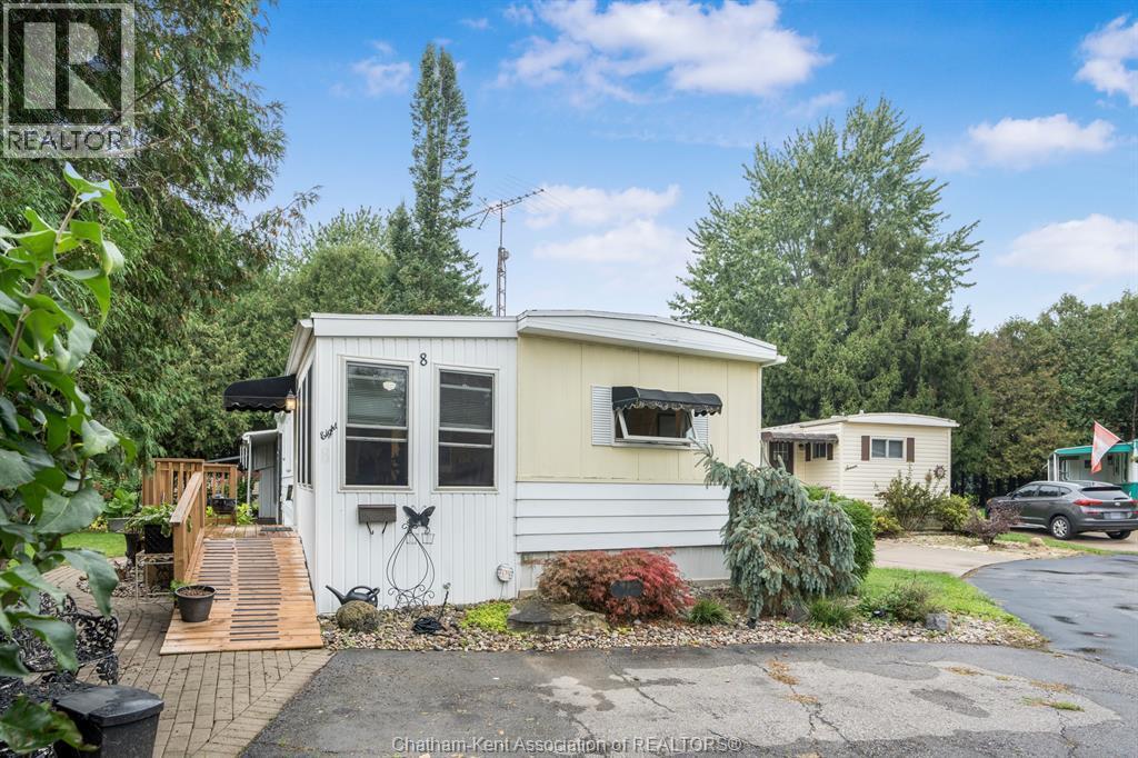 22220 Charing Cross Road, Chatham, ON