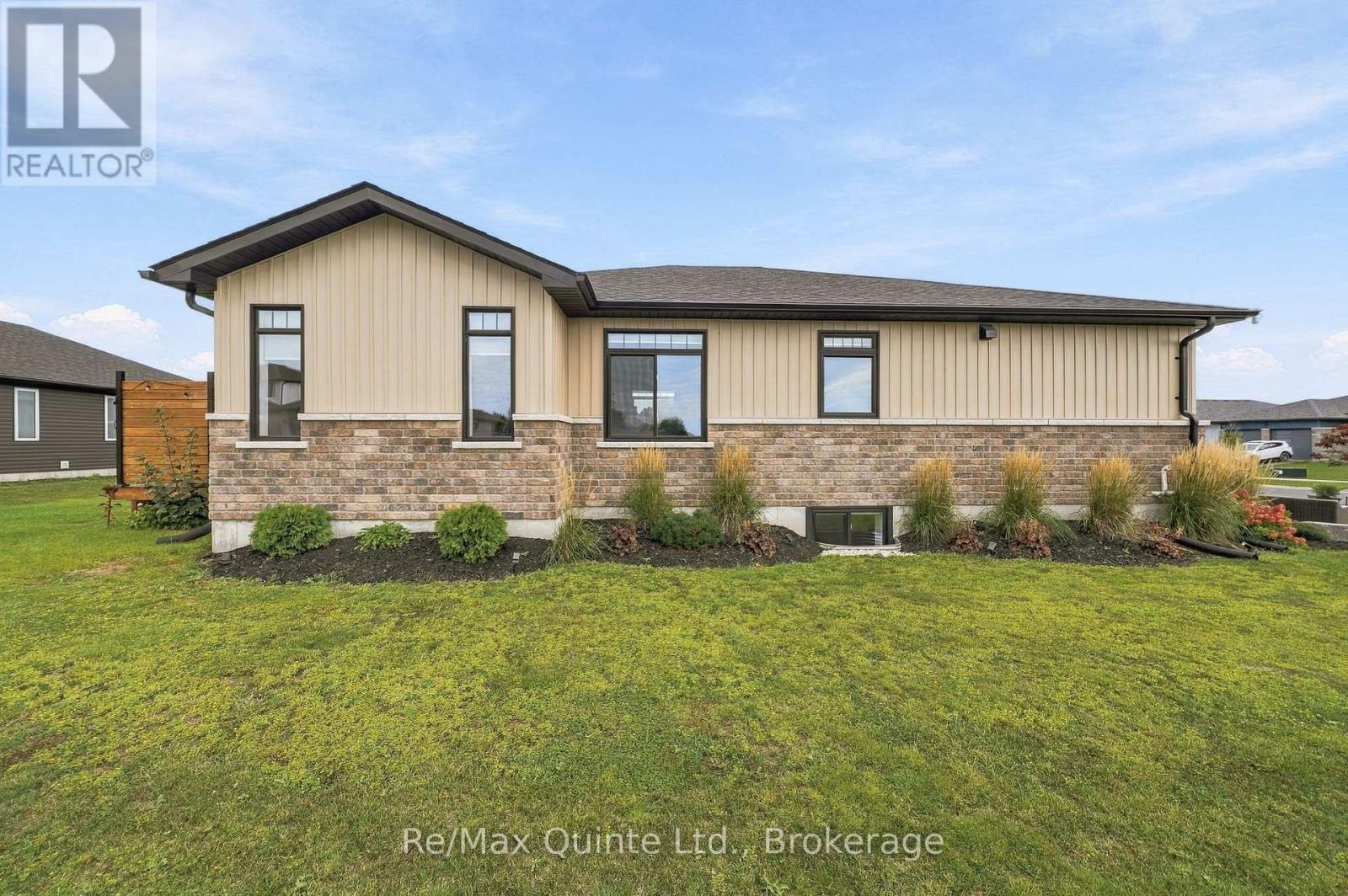 61 Hastings Park Drive, Belleville (Belleville Ward), ON