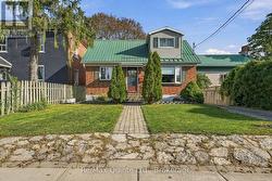 170 MOIRA STREET W Belleville (Belleville Ward), ON K8P 1T5