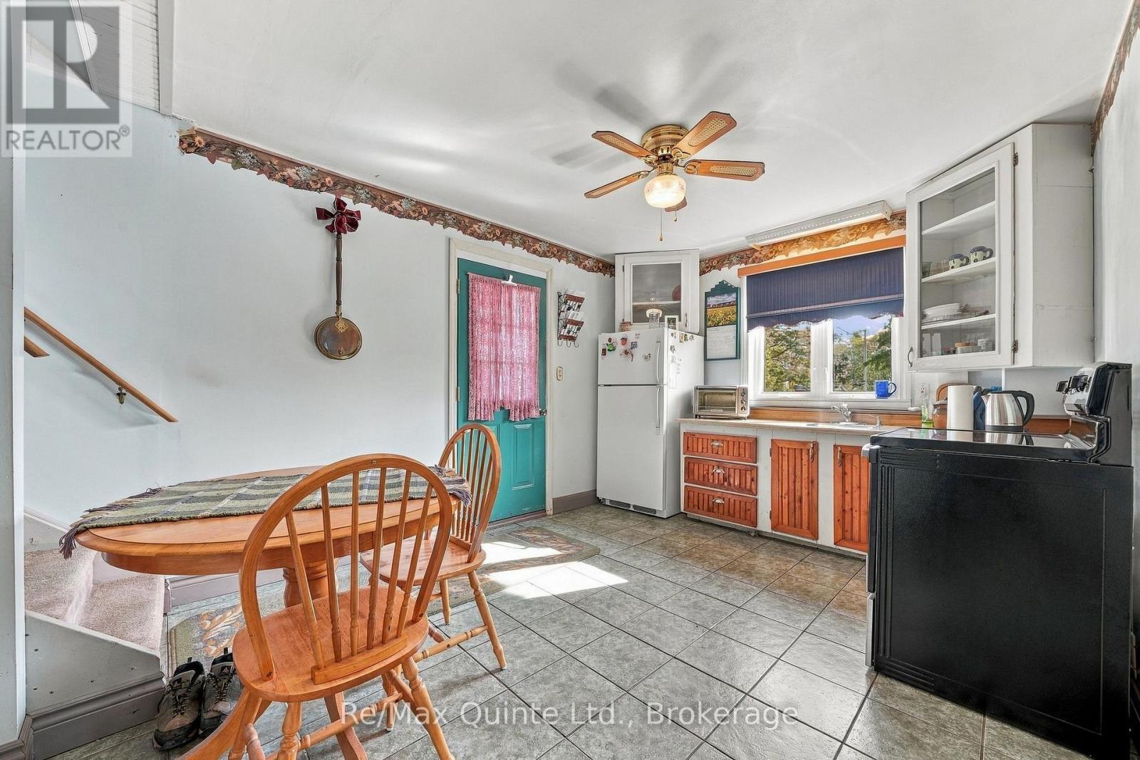 170 Moira Street W, Belleville (Belleville Ward), ON