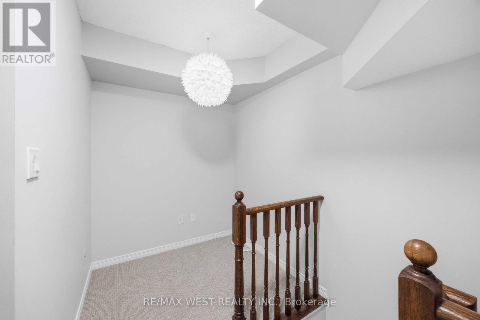 122 - 20 Elsie Lane, Toronto, ON