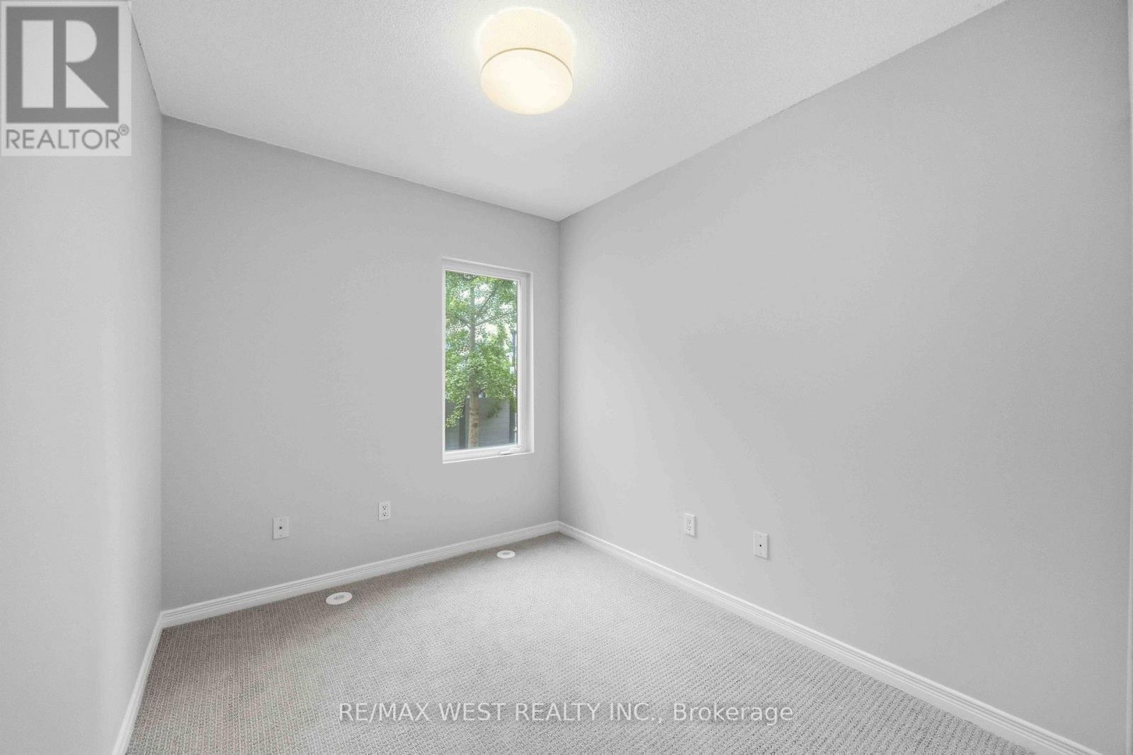 122 - 20 Elsie Lane, Toronto, ON