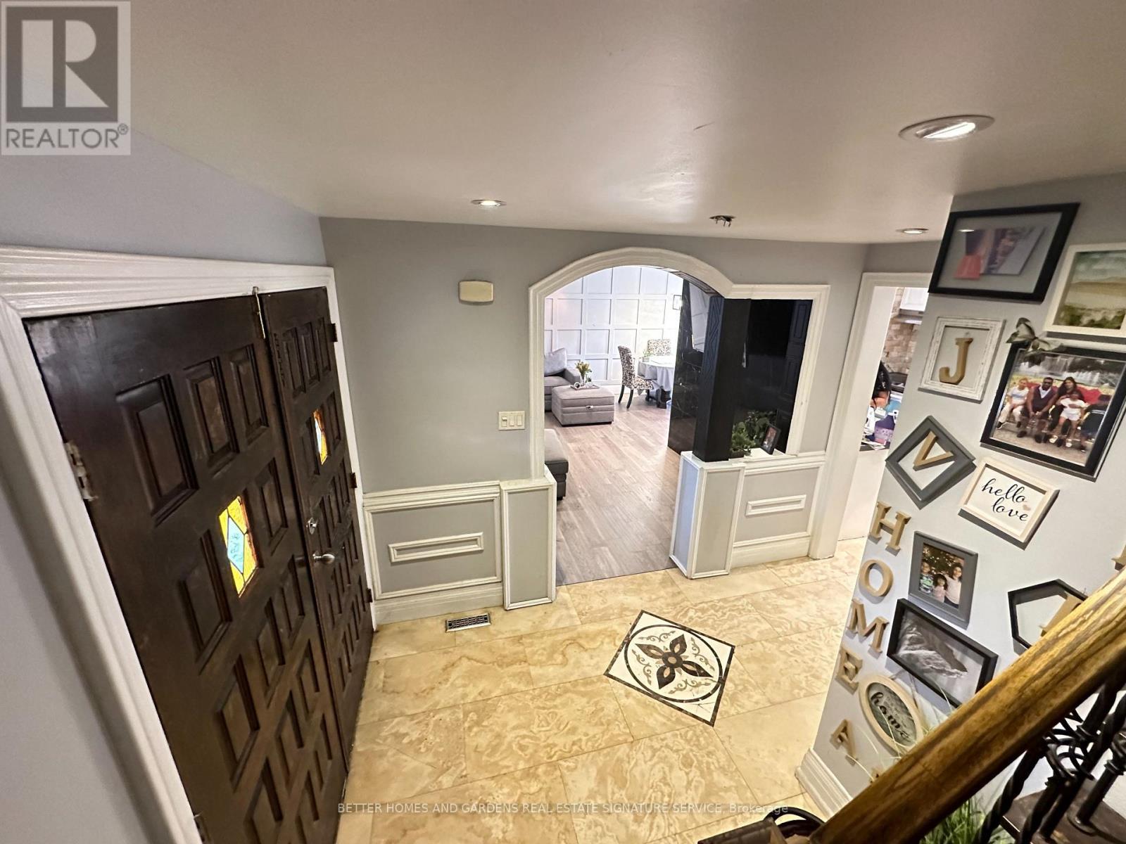 7076 Harwick Drive, Mississauga, ON