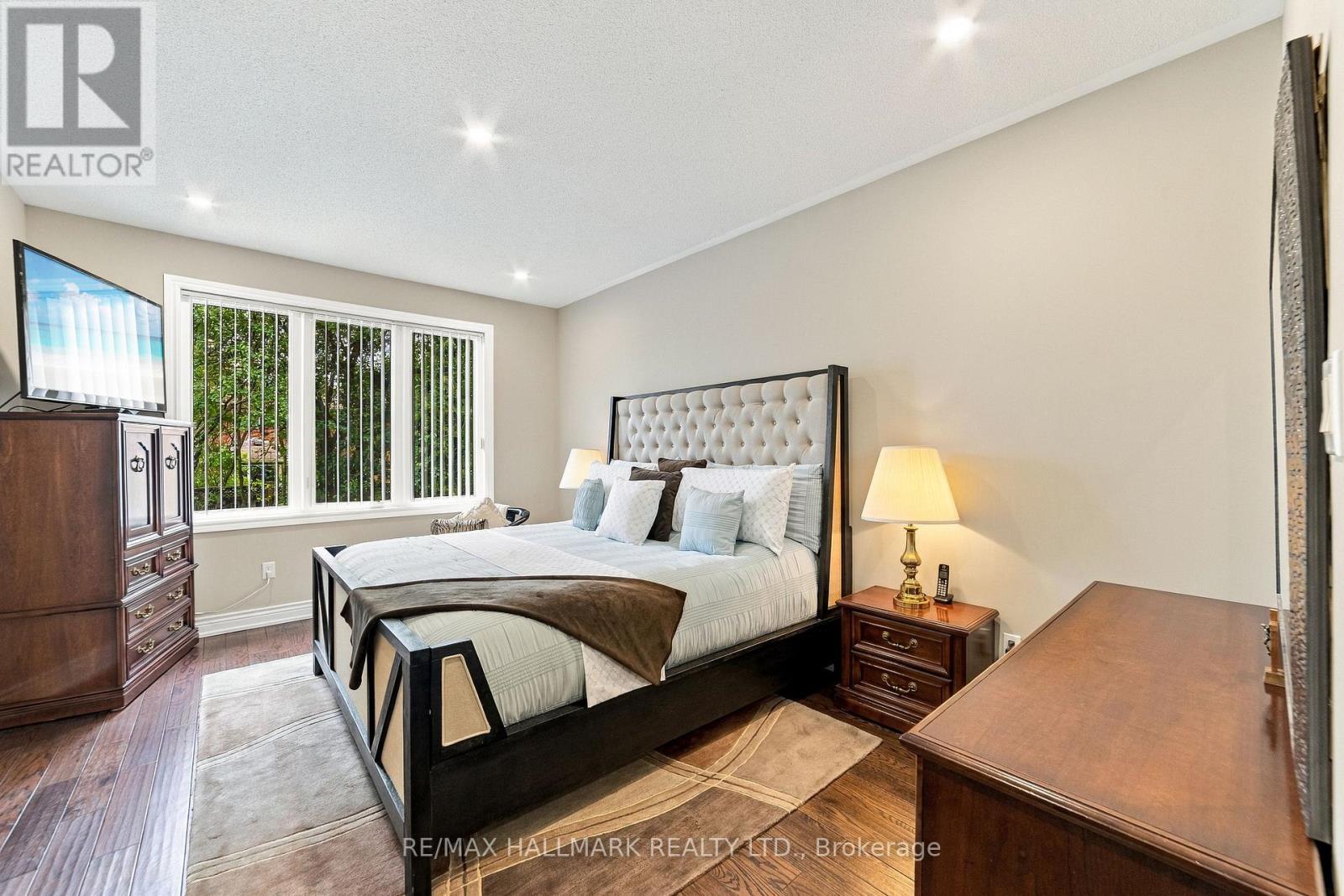15 - 6439 Rivergate Place, Mississauga, ON
