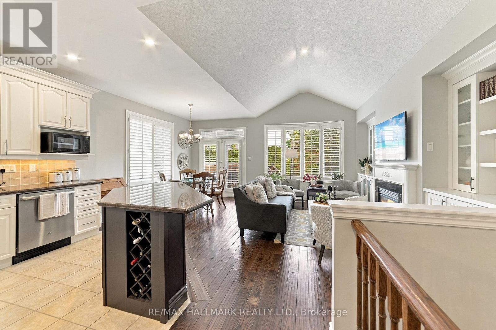 15 - 6439 Rivergate Place, Mississauga, ON