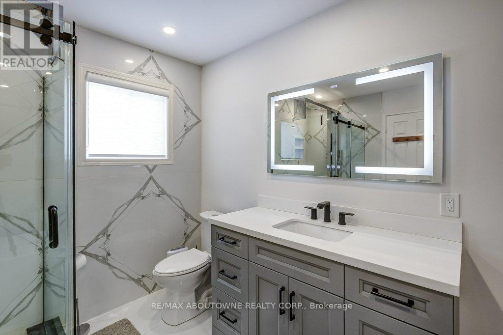 2183 Birchleaf Lane, Burlington, ON