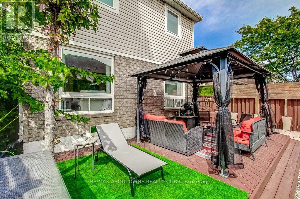 2183 Birchleaf Lane, Burlington, ON