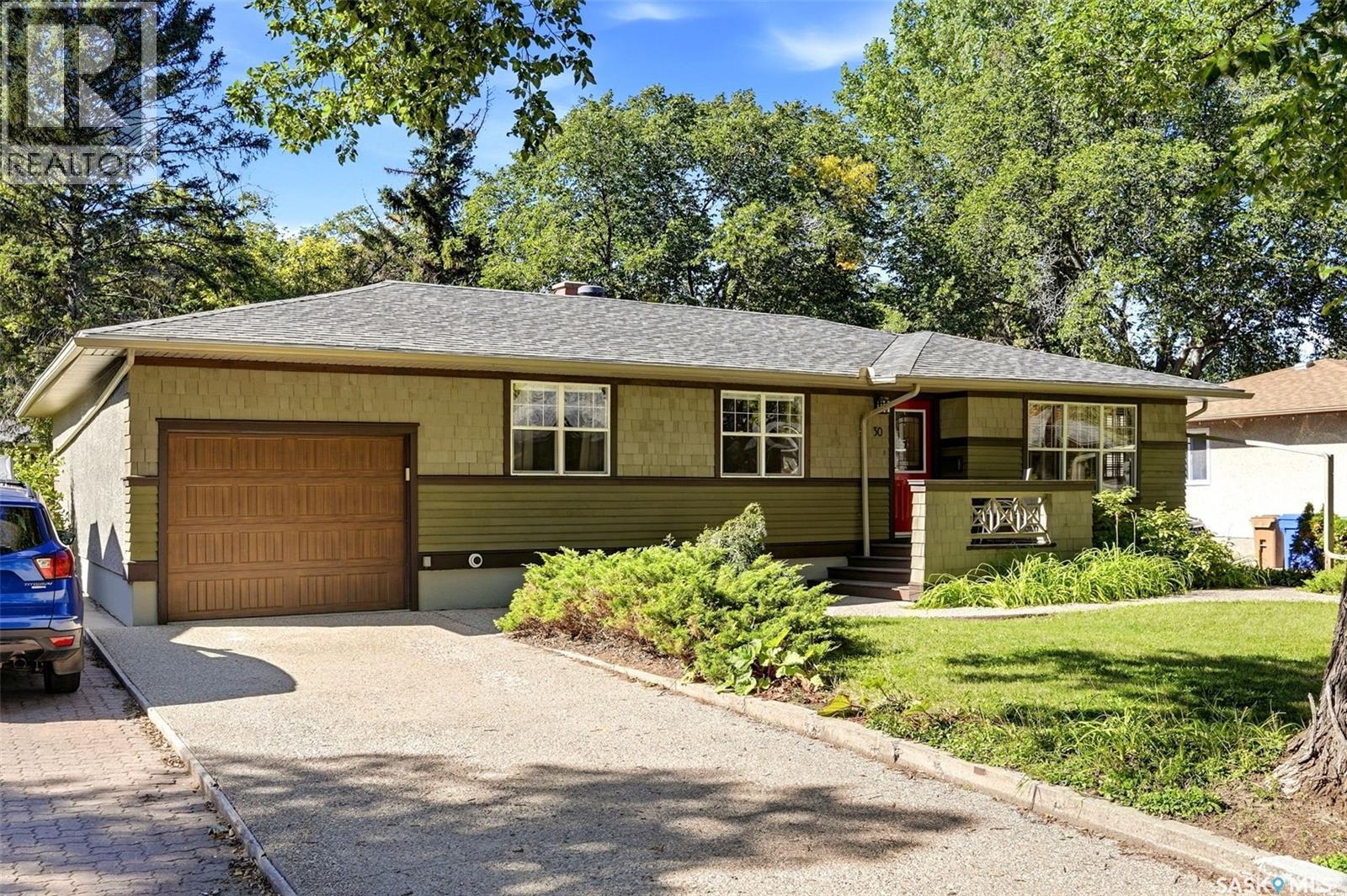 30 Lake Street, Regina, SK
