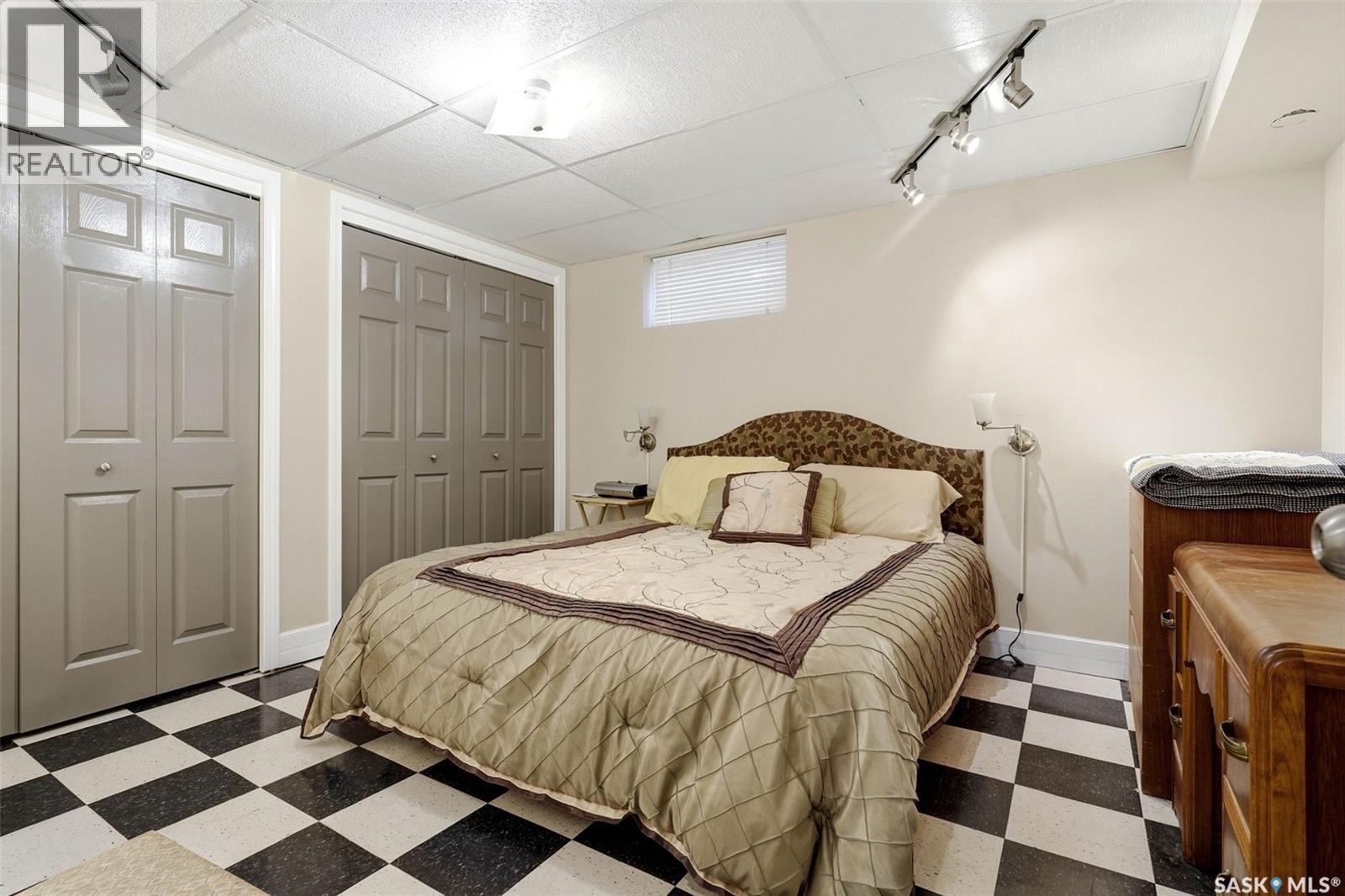 30 Lake Street, Regina, SK
