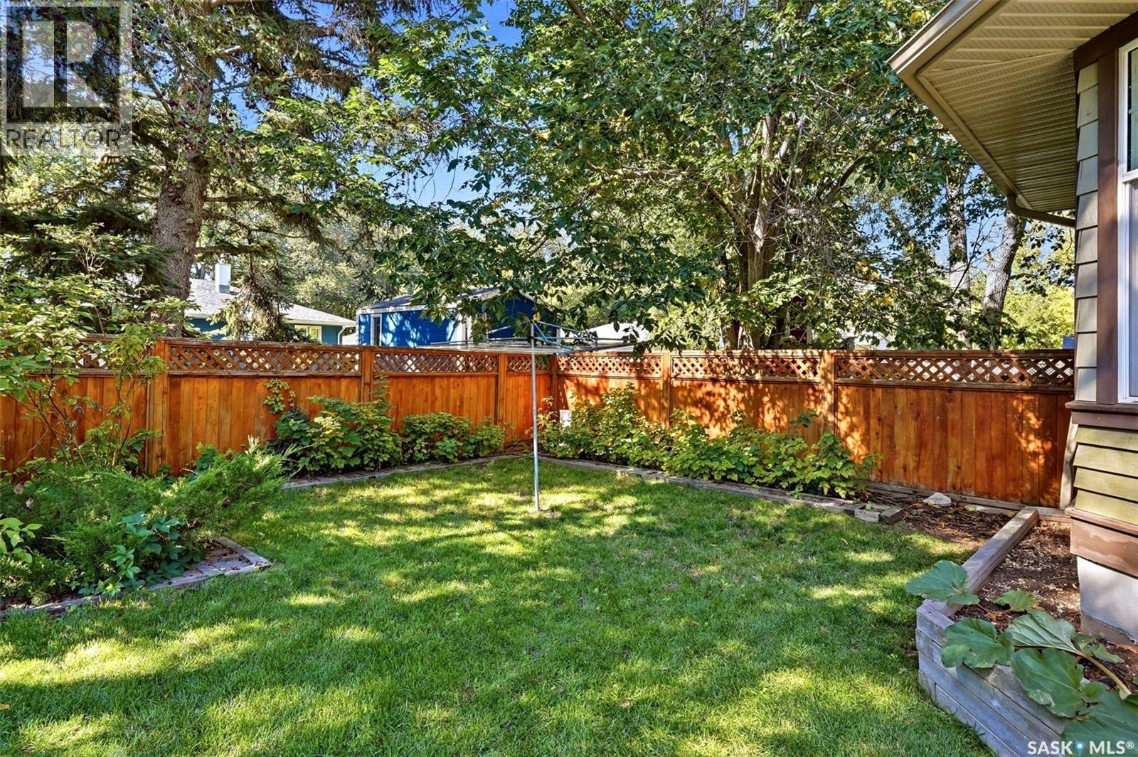 30 Lake Street, Regina, SK