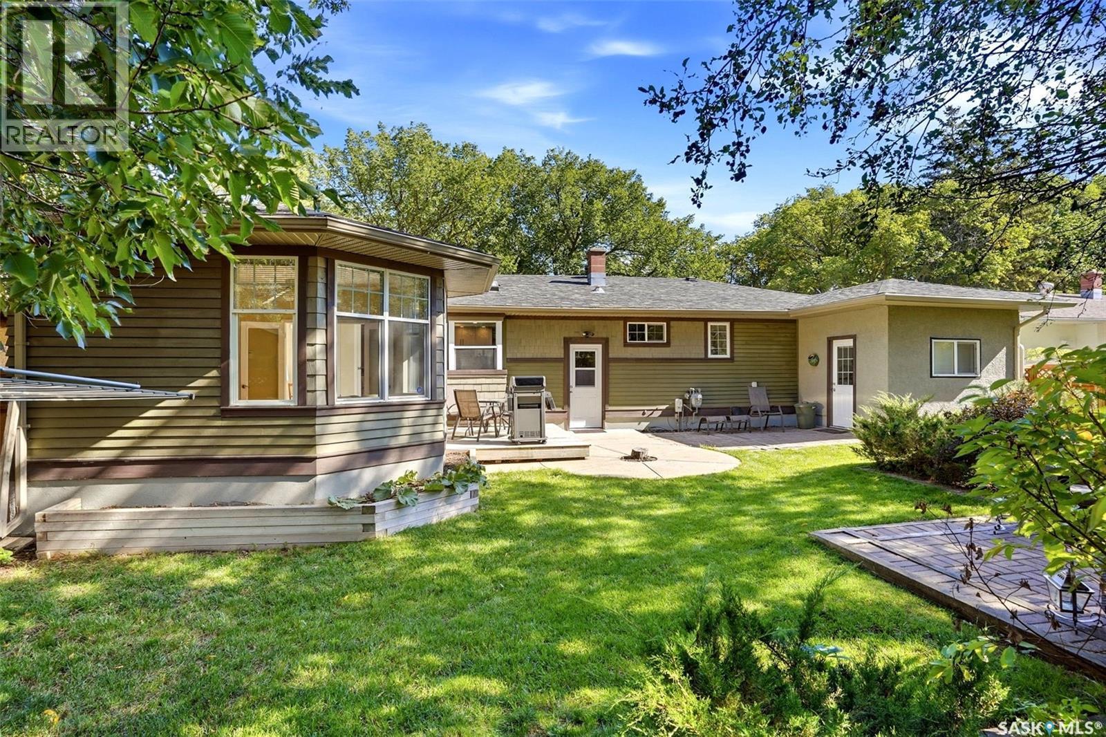 30 Lake Street, Regina, SK
