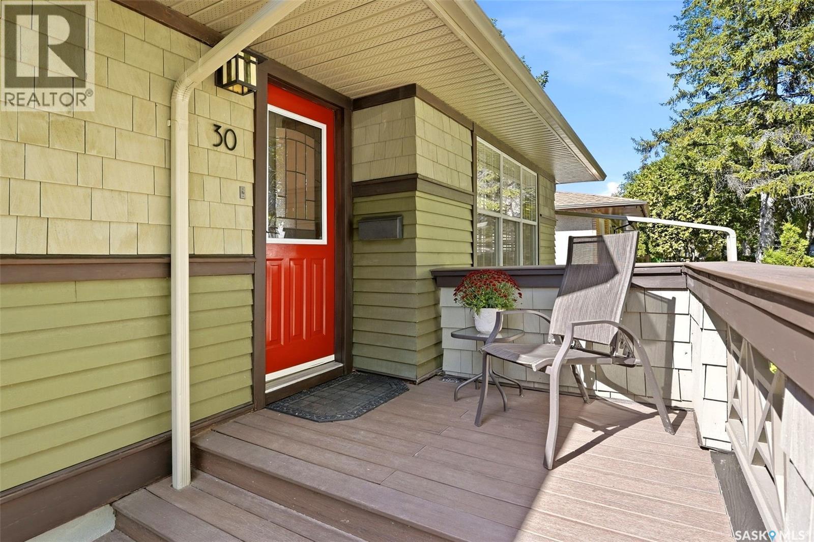 30 Lake Street, Regina, SK