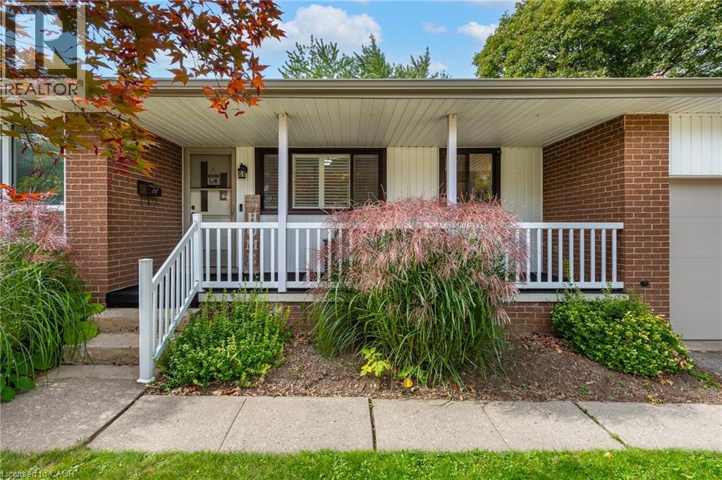 39 Wren Crescent, Kitchener, ON