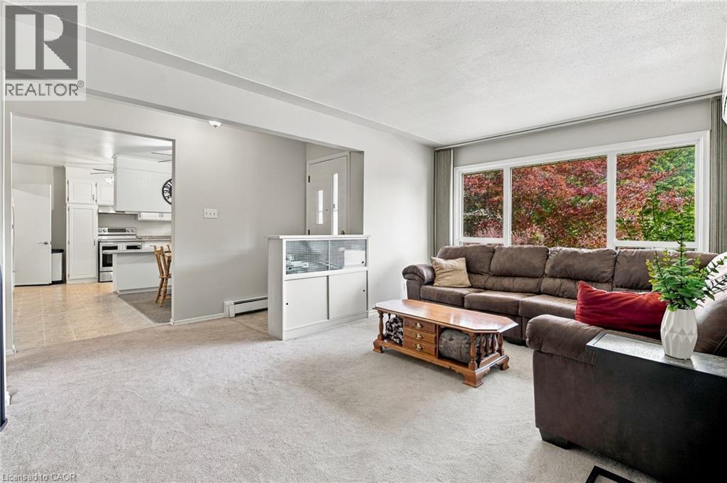 39 Wren Crescent, Kitchener, ON