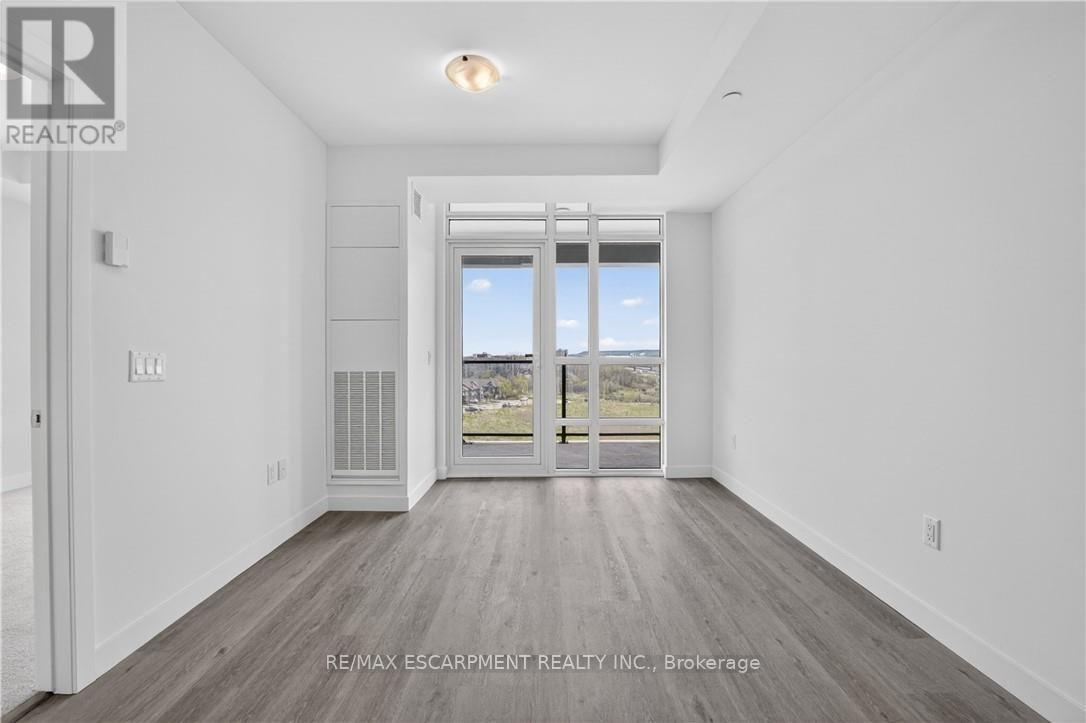 809 - 461 Green Road, Hamilton, ON
